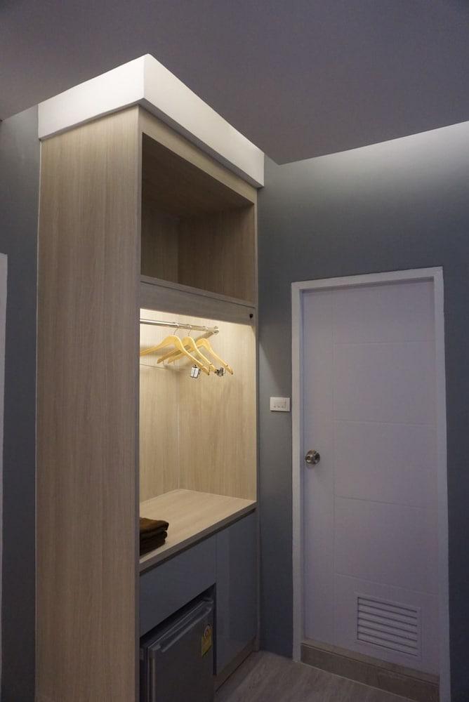 פאטאיה Sureena Hotel מראה חיצוני תמונה