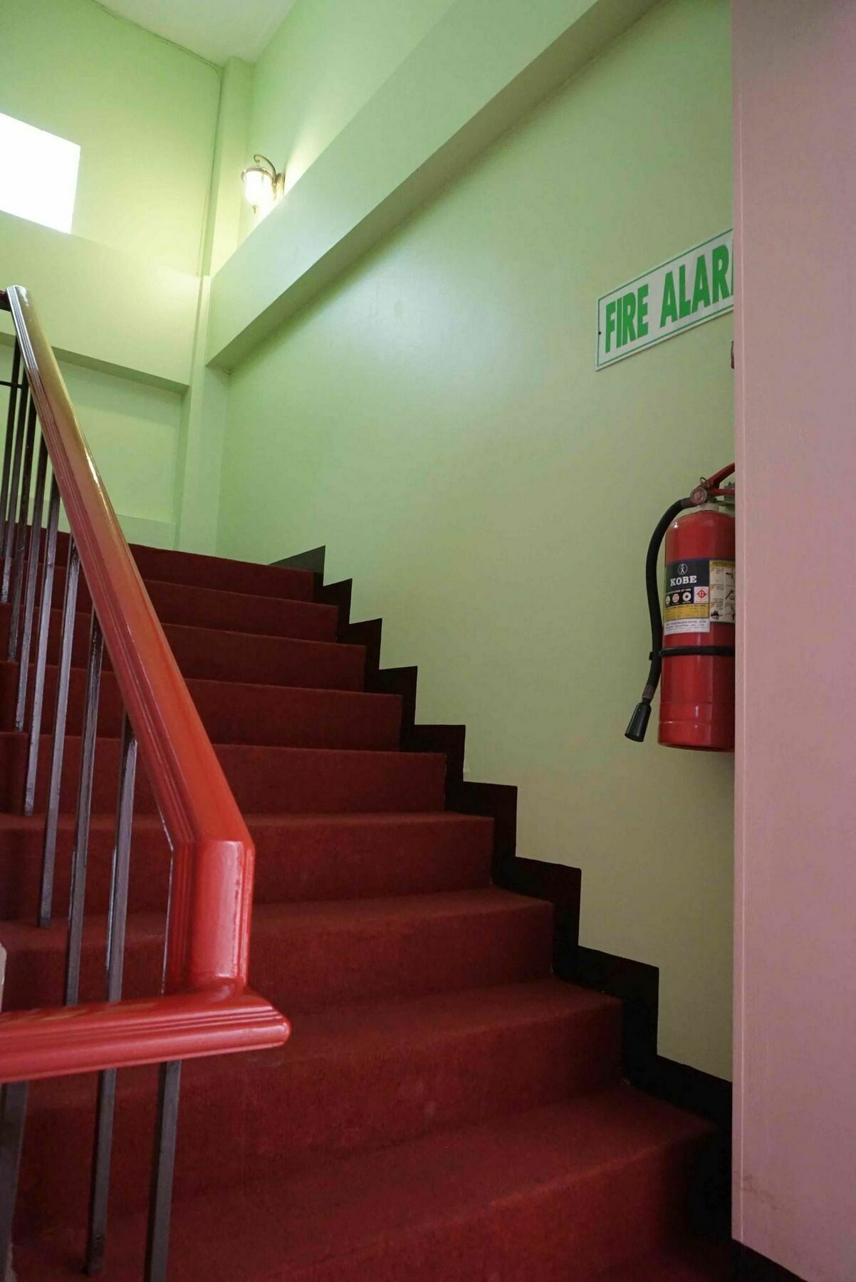 פאטאיה Sureena Hotel מראה חיצוני תמונה