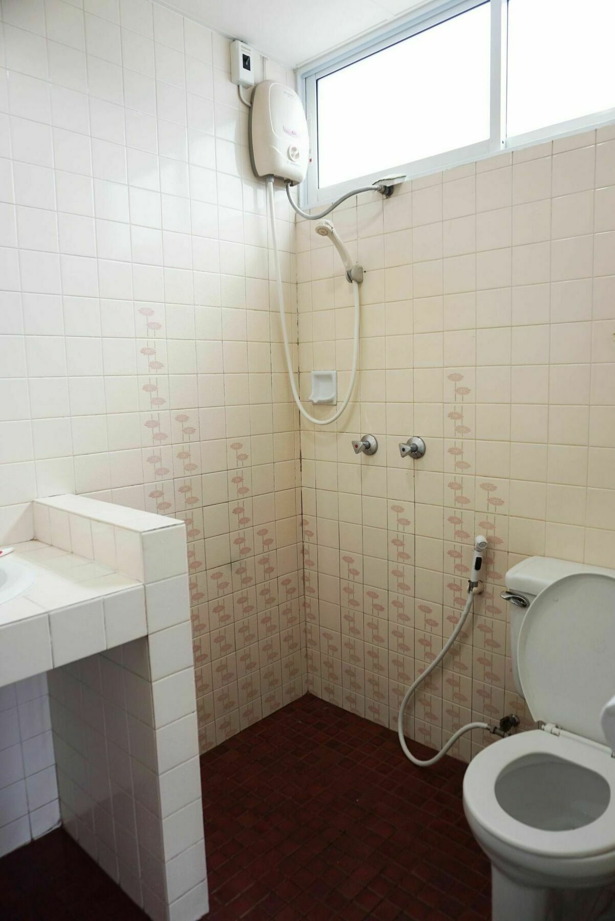 פאטאיה Sureena Hotel מראה חיצוני תמונה