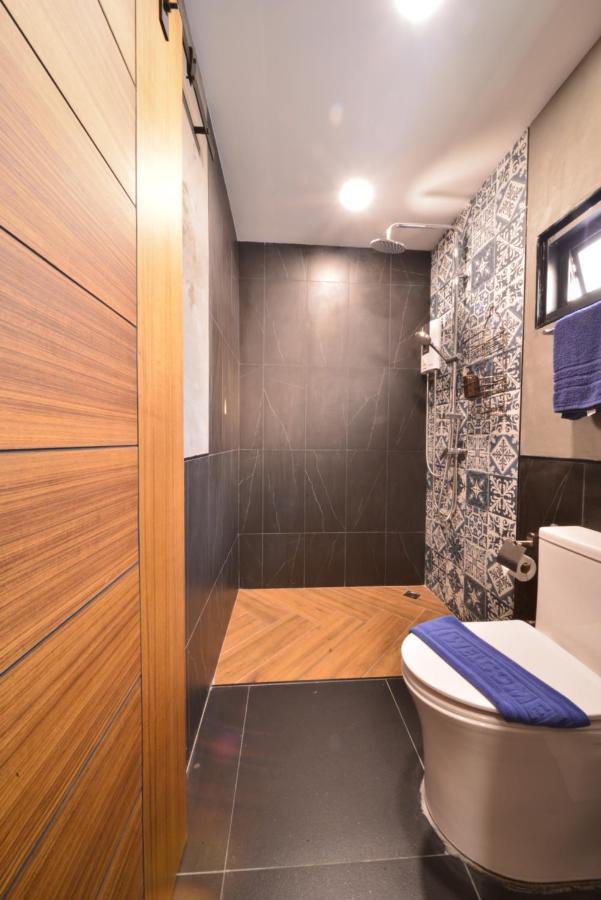 פאטאיה Sureena Hotel מראה חיצוני תמונה