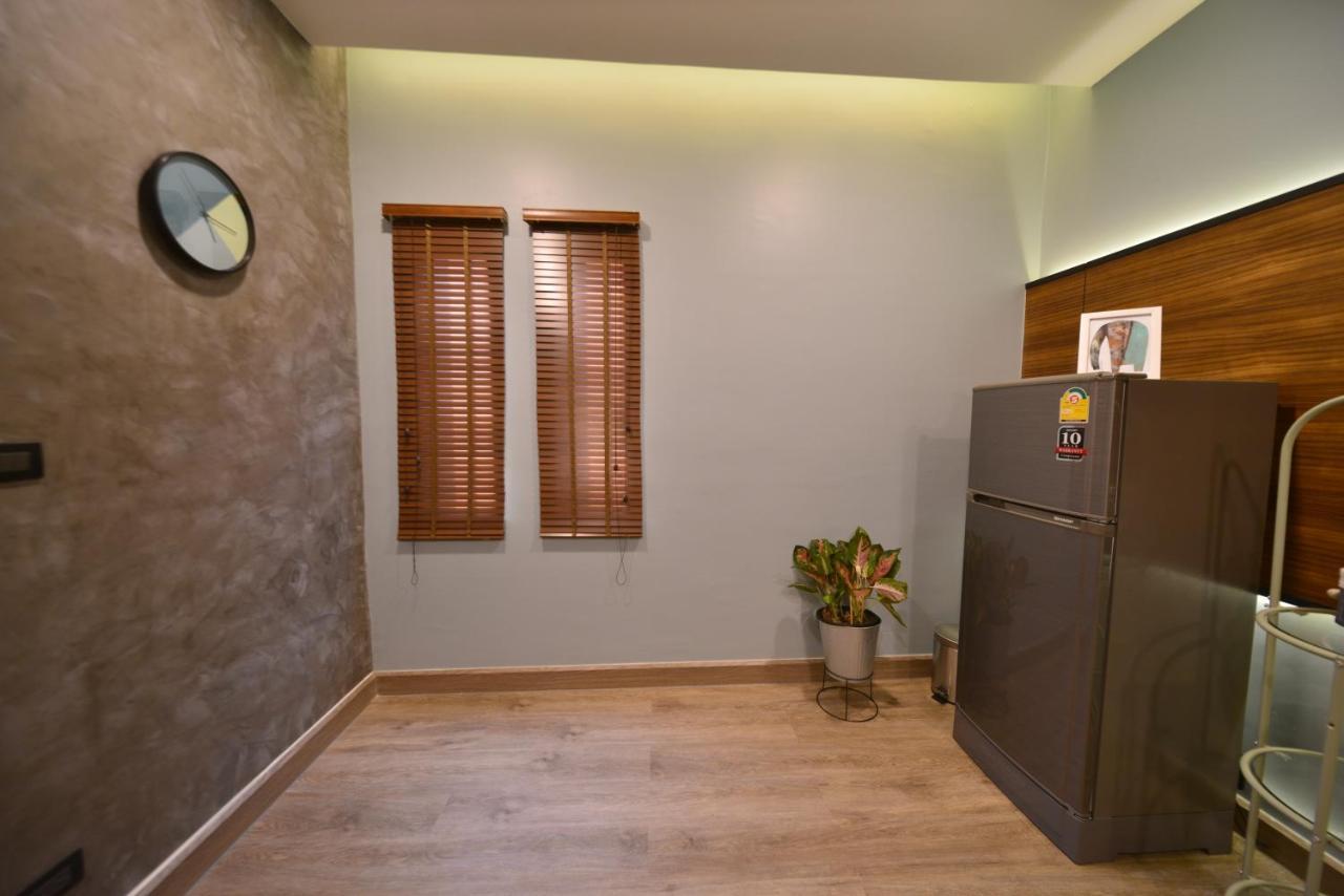 פאטאיה Sureena Hotel מראה חיצוני תמונה