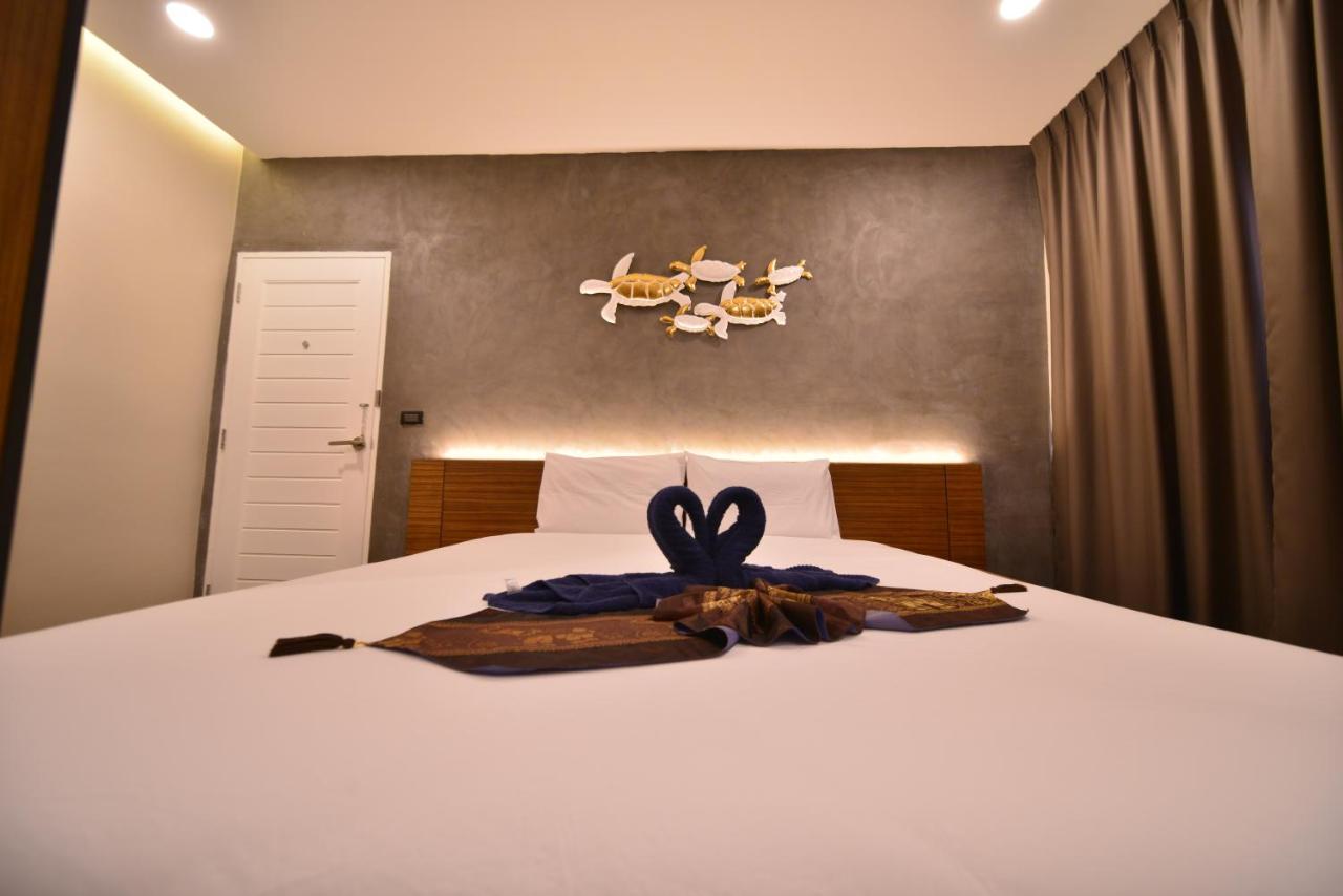 פאטאיה Sureena Hotel מראה חיצוני תמונה