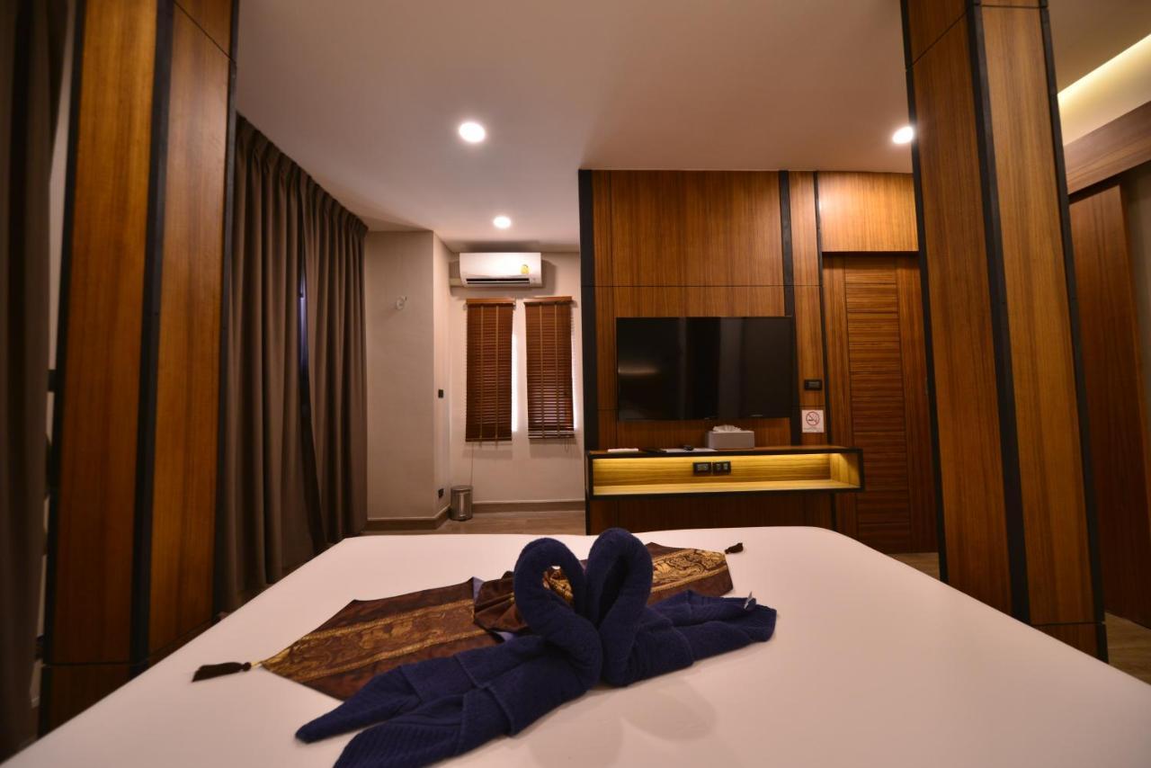 פאטאיה Sureena Hotel מראה חיצוני תמונה